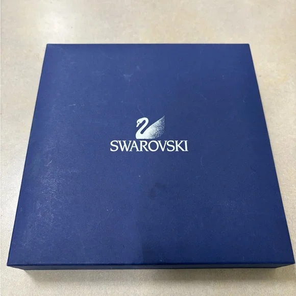 Swarovski Gold Festoon Necklace with Decorative Drops - Picture 7 of 8